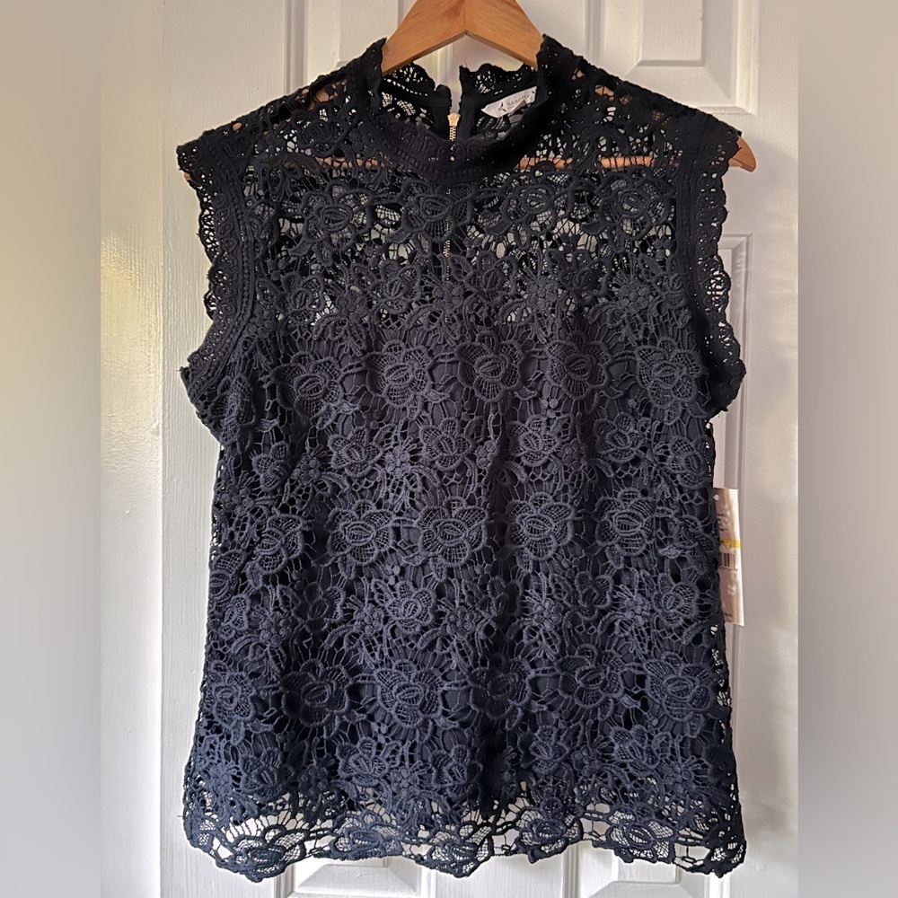 Dark navy top nwt medium